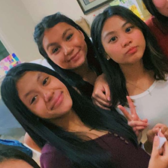 Meet your Posher, Kalea - Picture 2 of 2